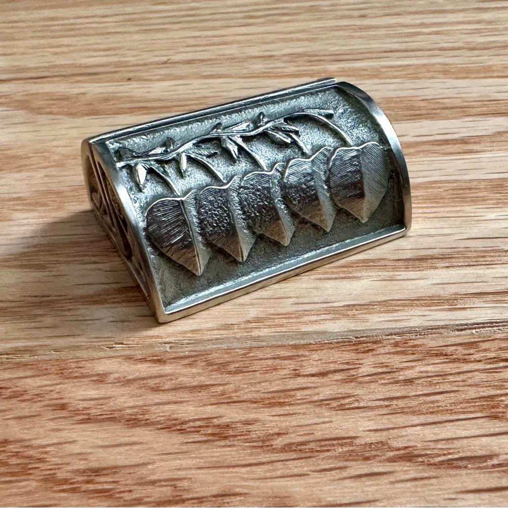 Vintage Pewter Vilmain & Klinger V+K, Vine of Love Design, Card/Picture Holder